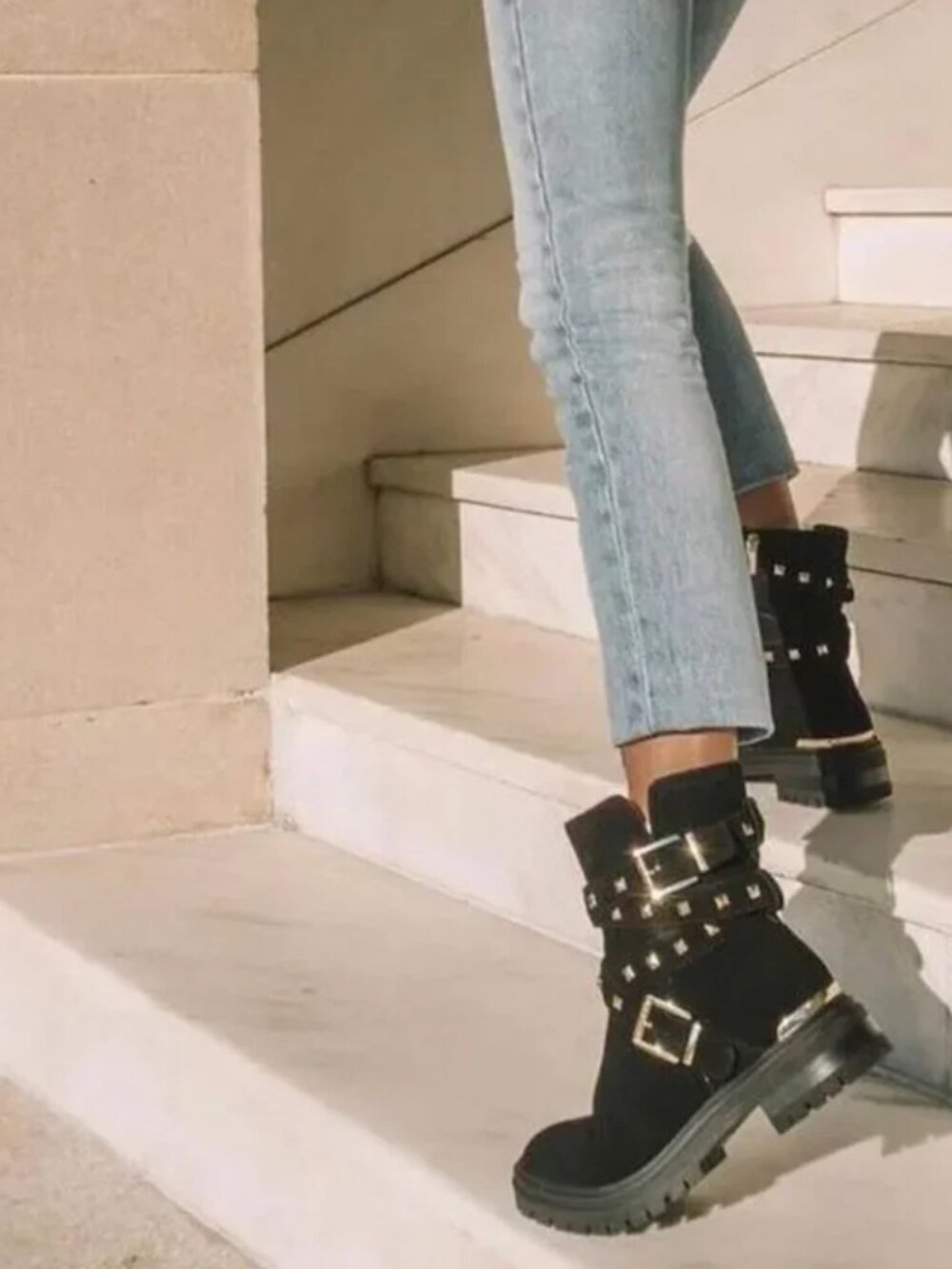 NWOB VINCE CAMUTO Barretta Moto Boot - Size 8.5